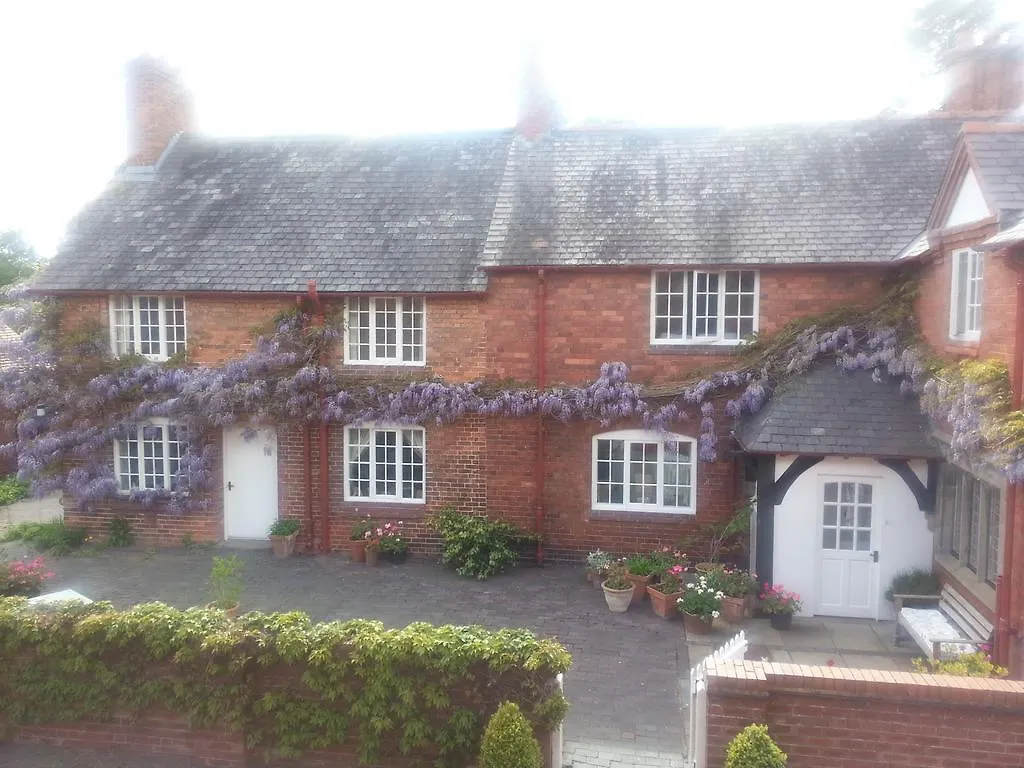 Bed & Breakfast Cotton Farm Bed and Breakfast Chester